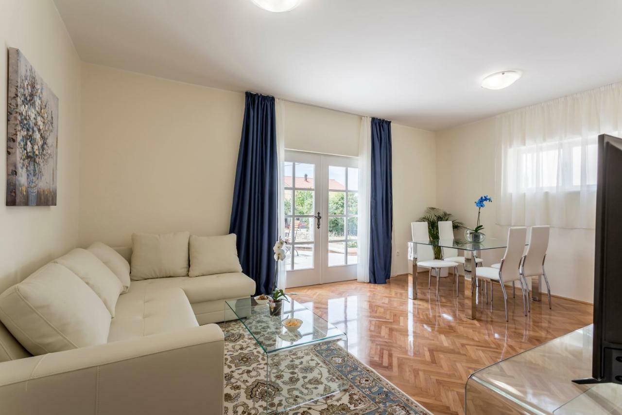 Mise Luxury Apartments Kaštela Exteriör bild