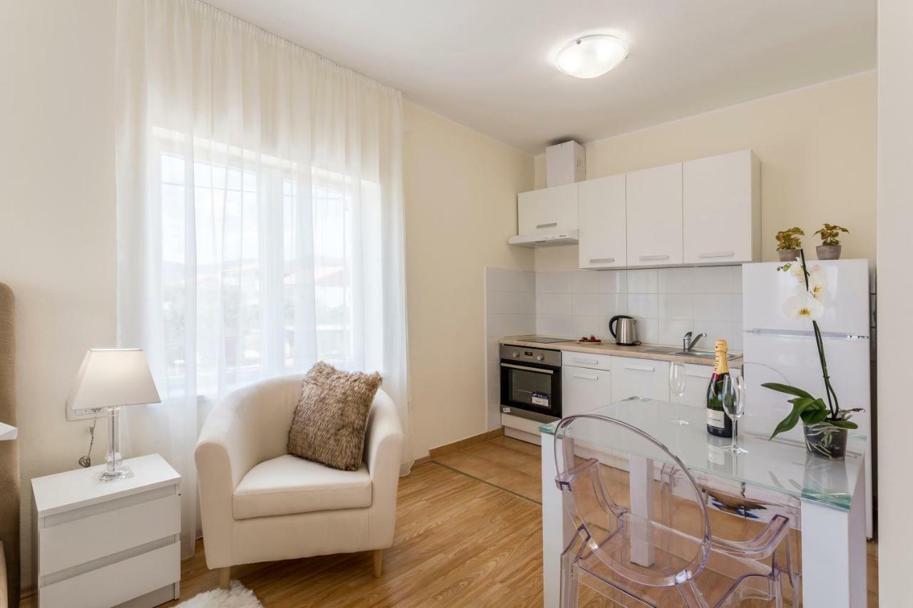 Mise Luxury Apartments Kaštela Exteriör bild
