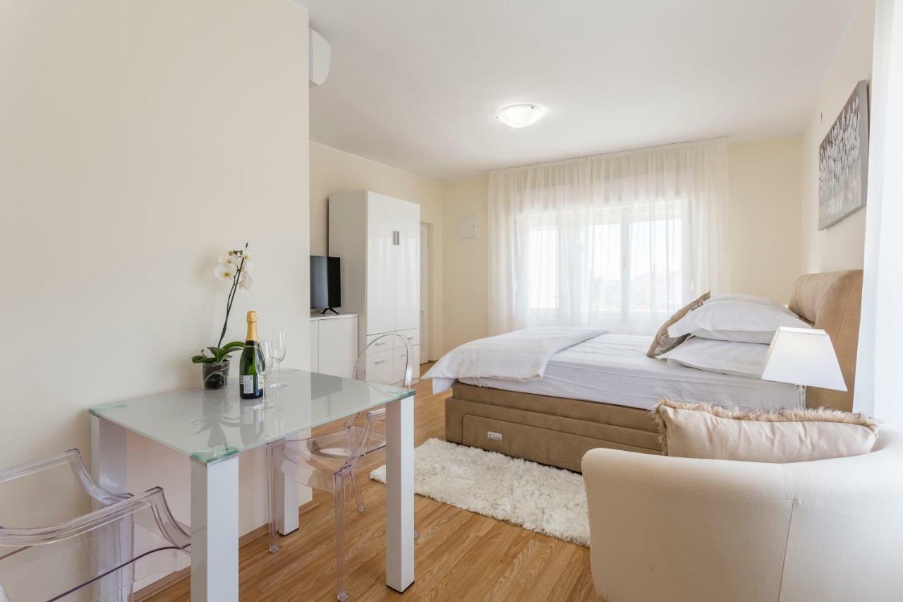 Mise Luxury Apartments Kaštela Exteriör bild
