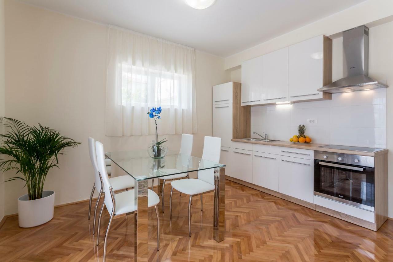 Mise Luxury Apartments Kaštela Exteriör bild