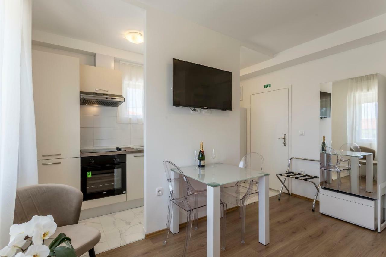 Mise Luxury Apartments Kaštela Exteriör bild
