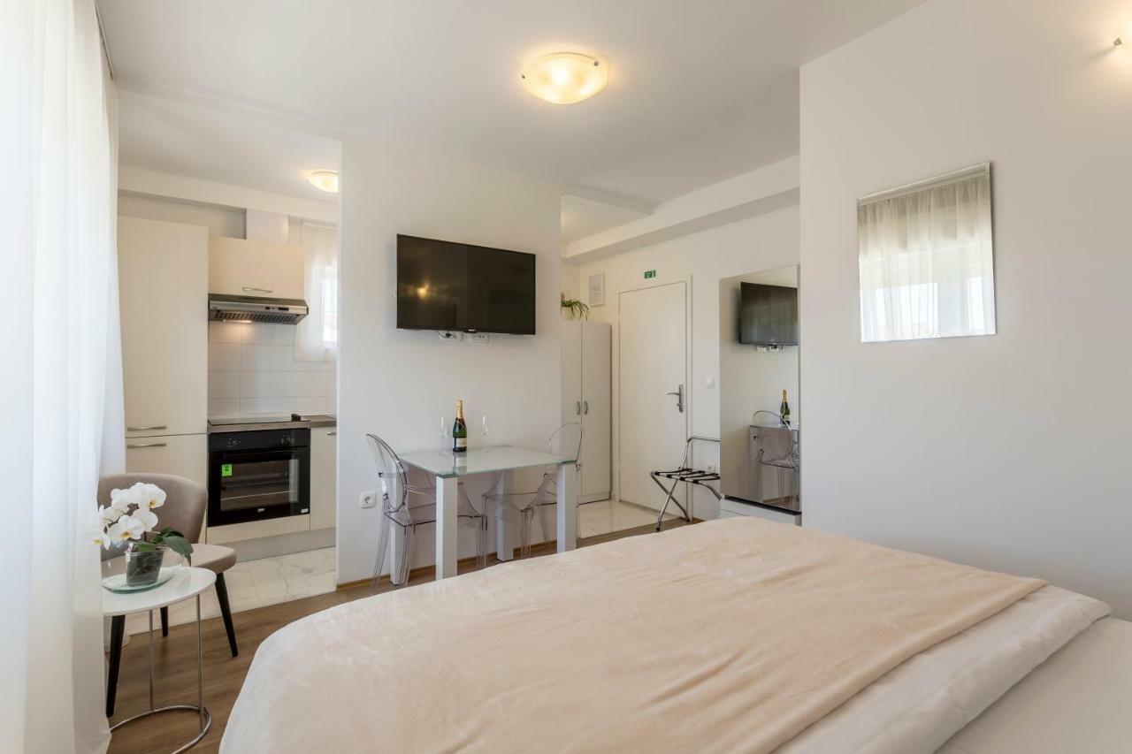Mise Luxury Apartments Kaštela Exteriör bild